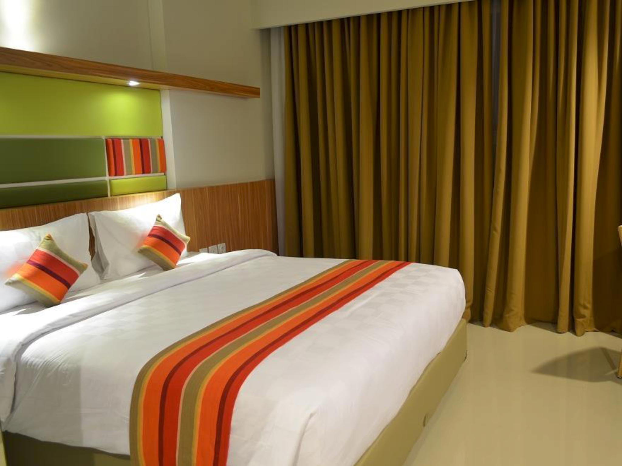 Kyriad Hotel Airport Jakarta Tangerang Esterno foto