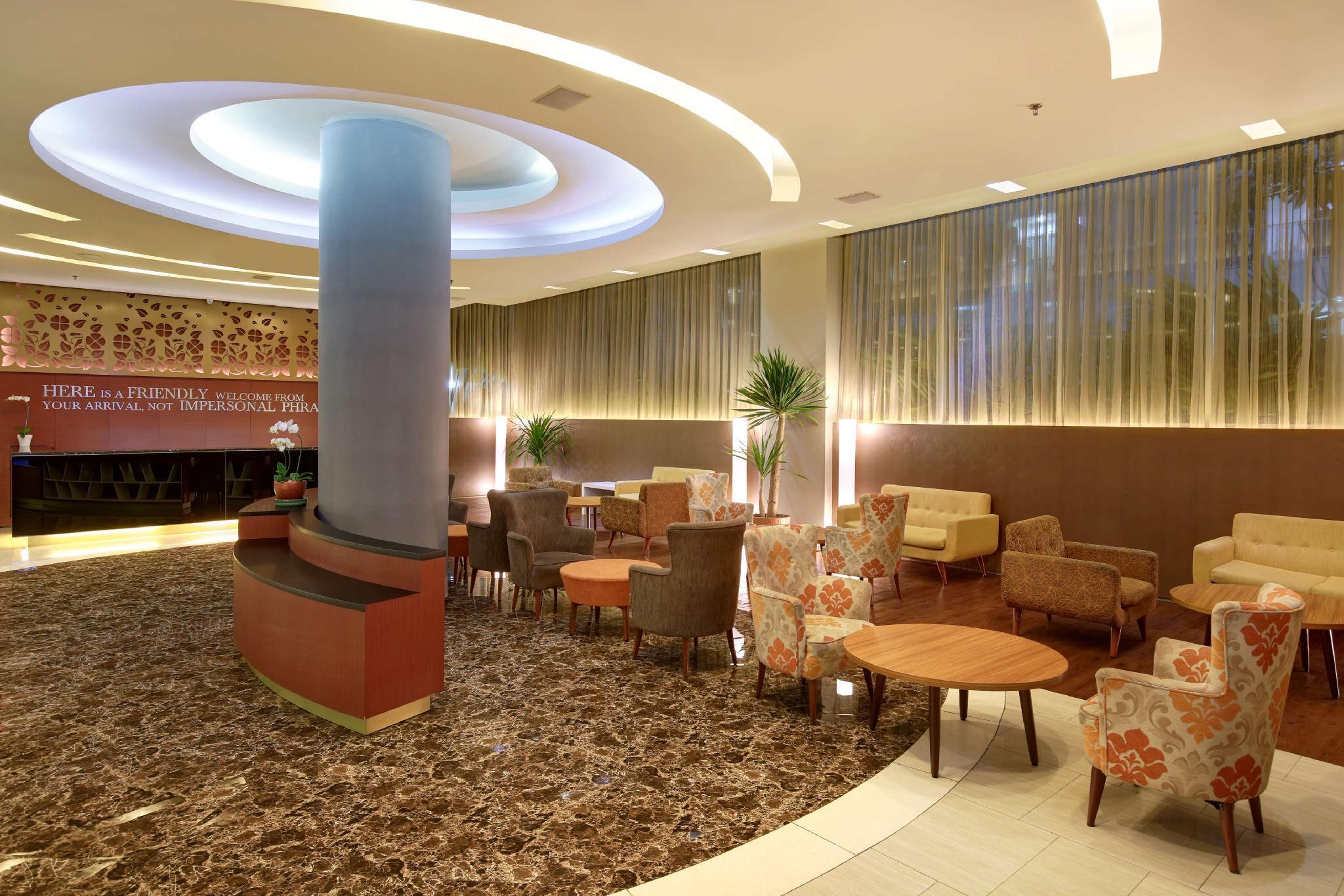 Kyriad Hotel Airport Jakarta Tangerang Esterno foto