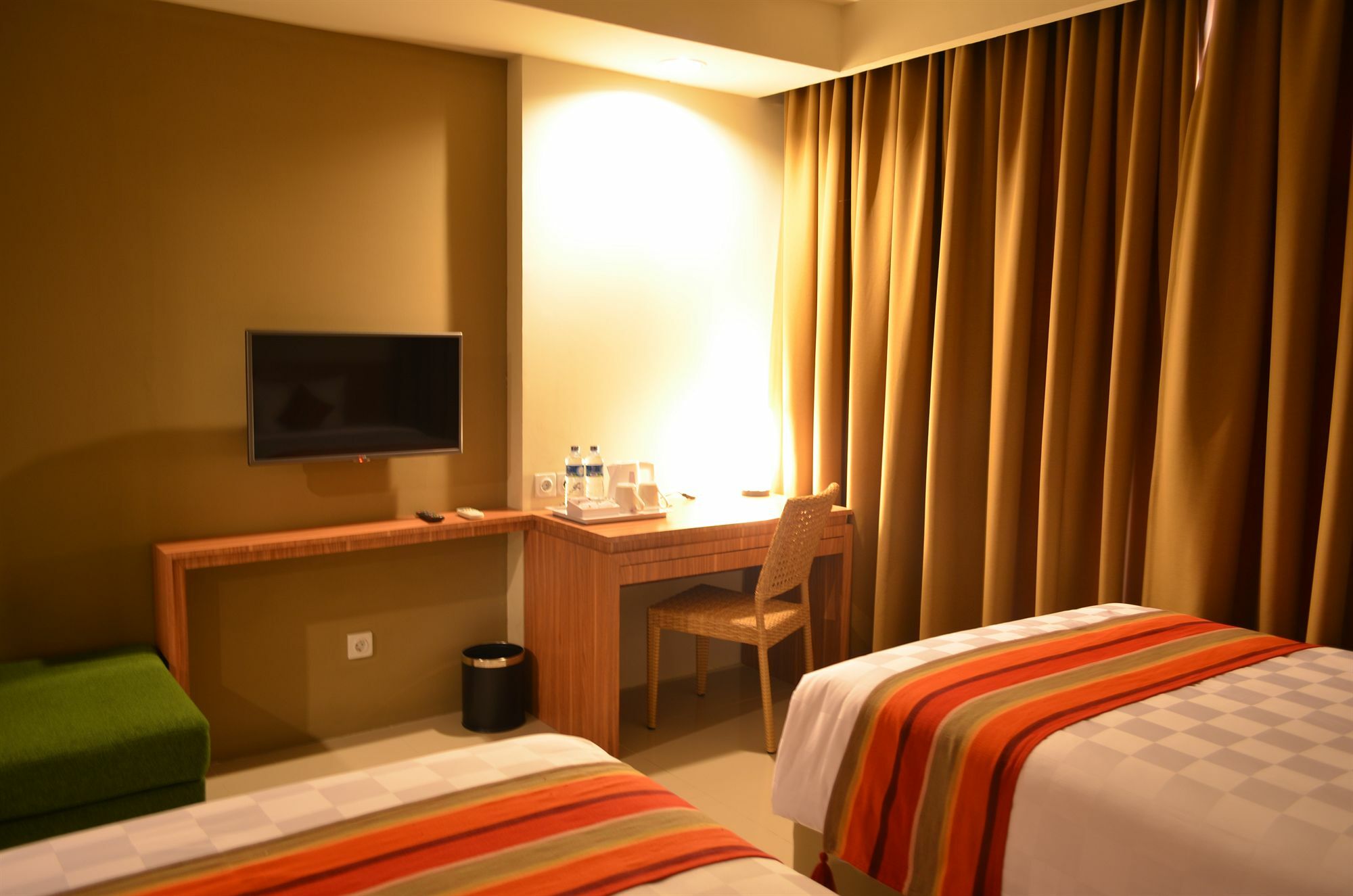 Kyriad Hotel Airport Jakarta Tangerang Esterno foto